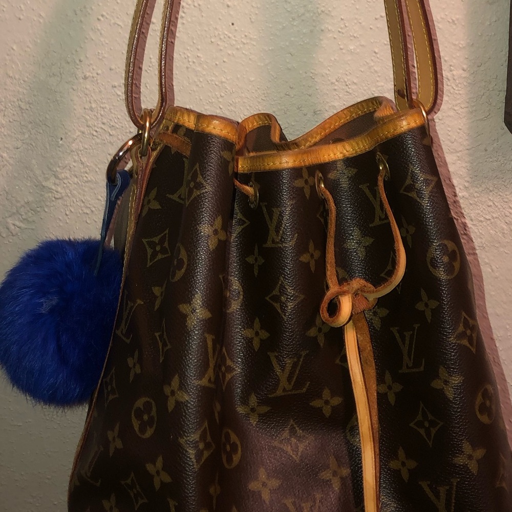 Authentic Vintage Louis Vuitton Noé Petit